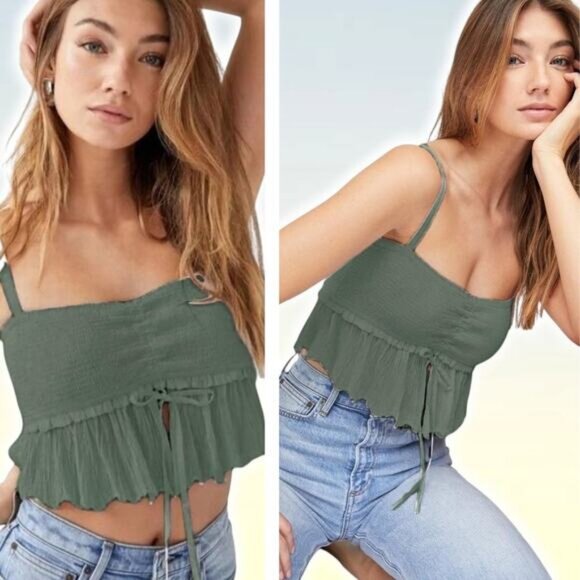 WILFRED Aritzia Dareau Smocked Ruffle Hem Crop Tank Sz Medium - Picture 1 of 6